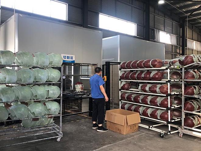 金年会网址三维激光切割机为头盔建造传统工艺按下“精准删除键”